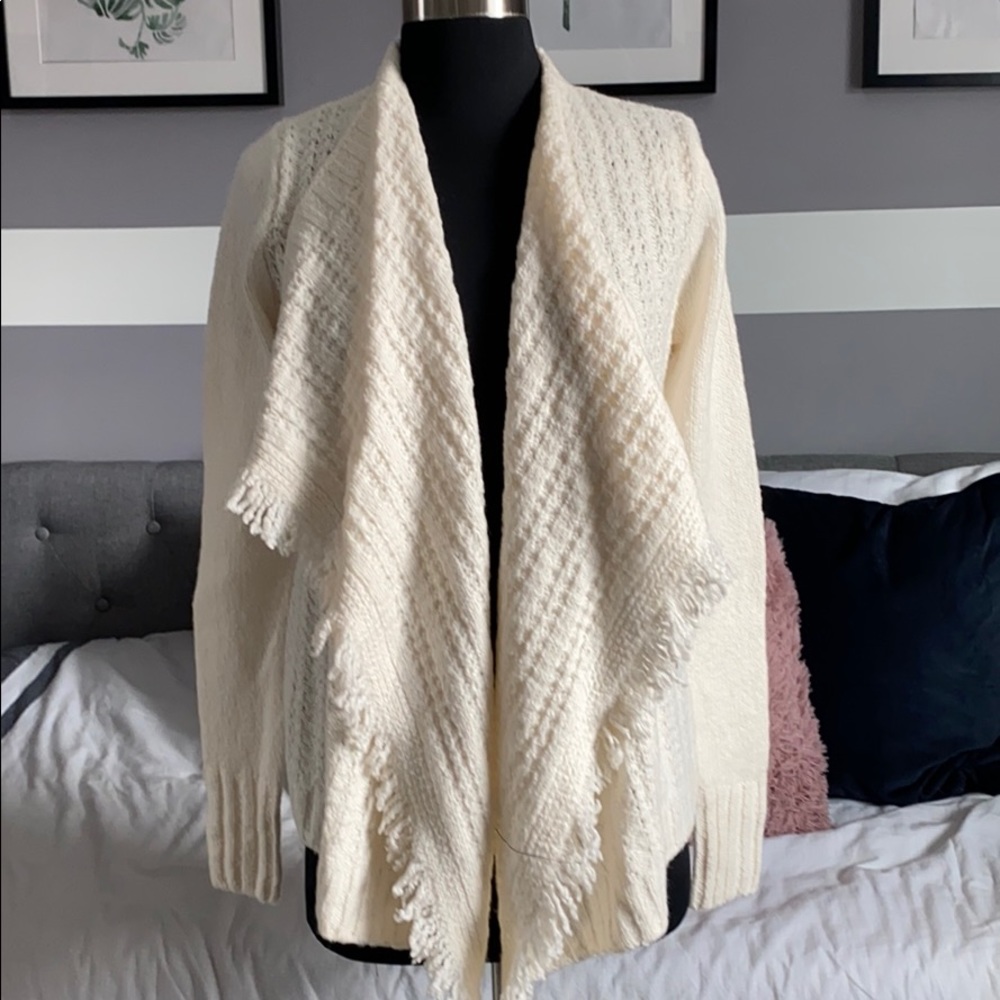 🆕NWT Hollister Open Cardigan Fringe Knit Sweater